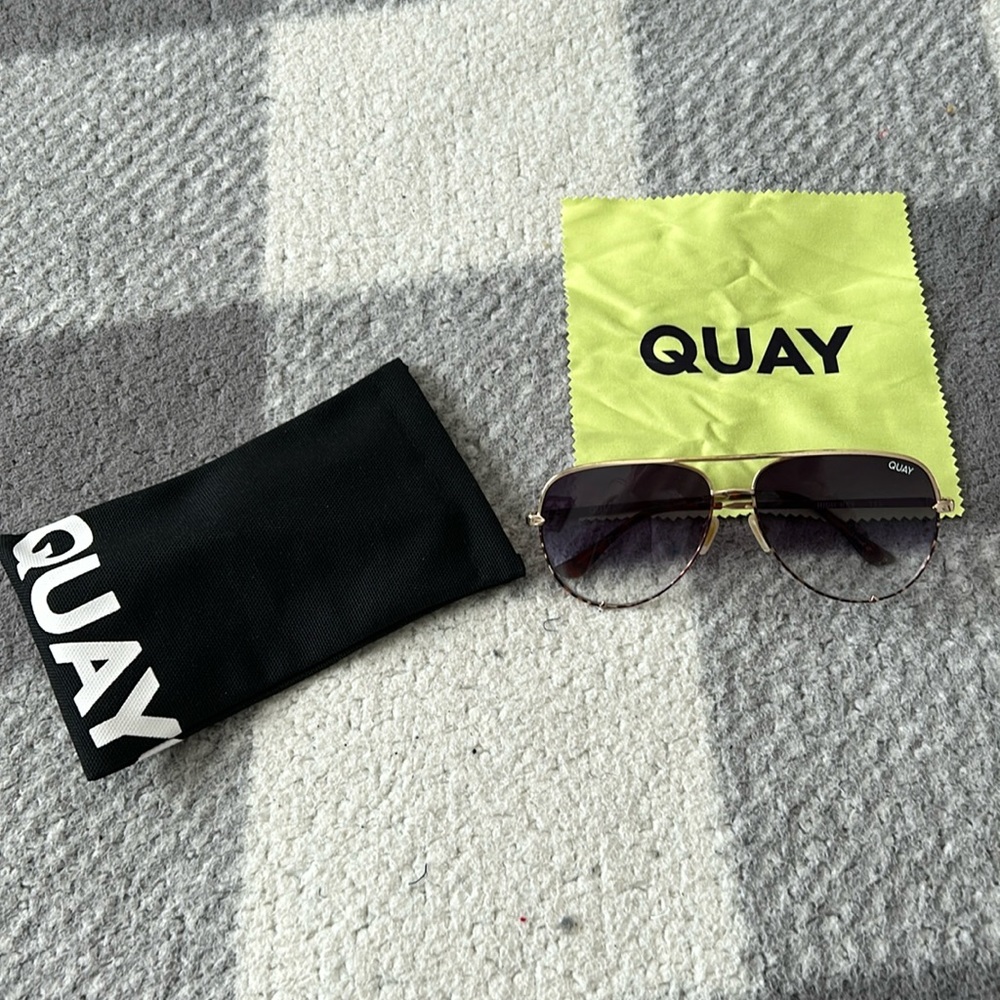 Quay aviator sunglasses gold tortoise